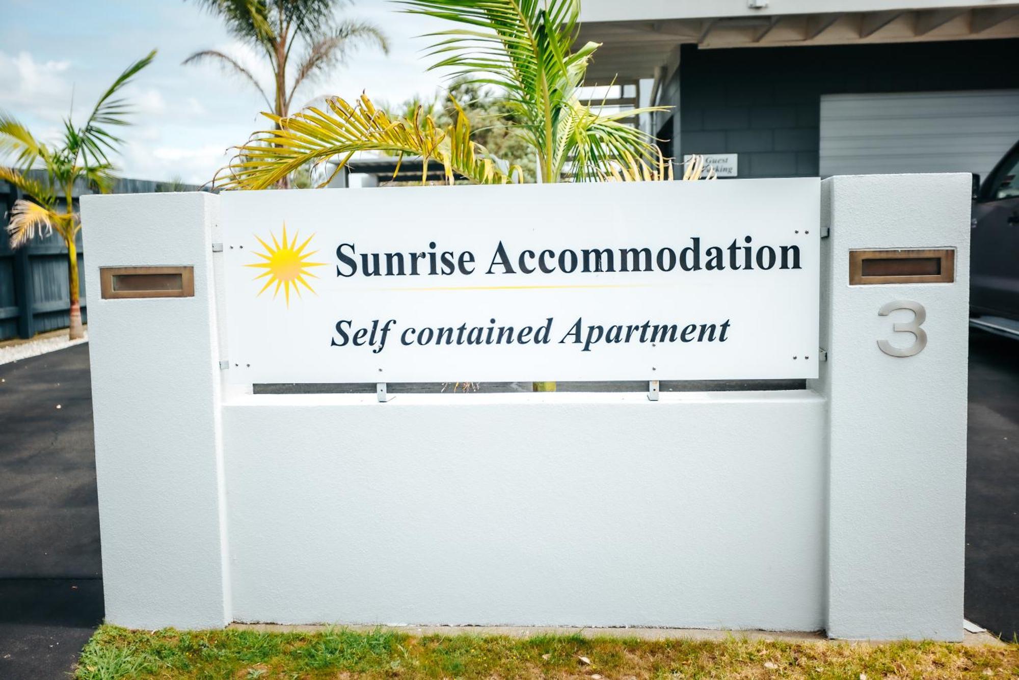 Sunrise Accommodation Whakatane Buitenkant foto