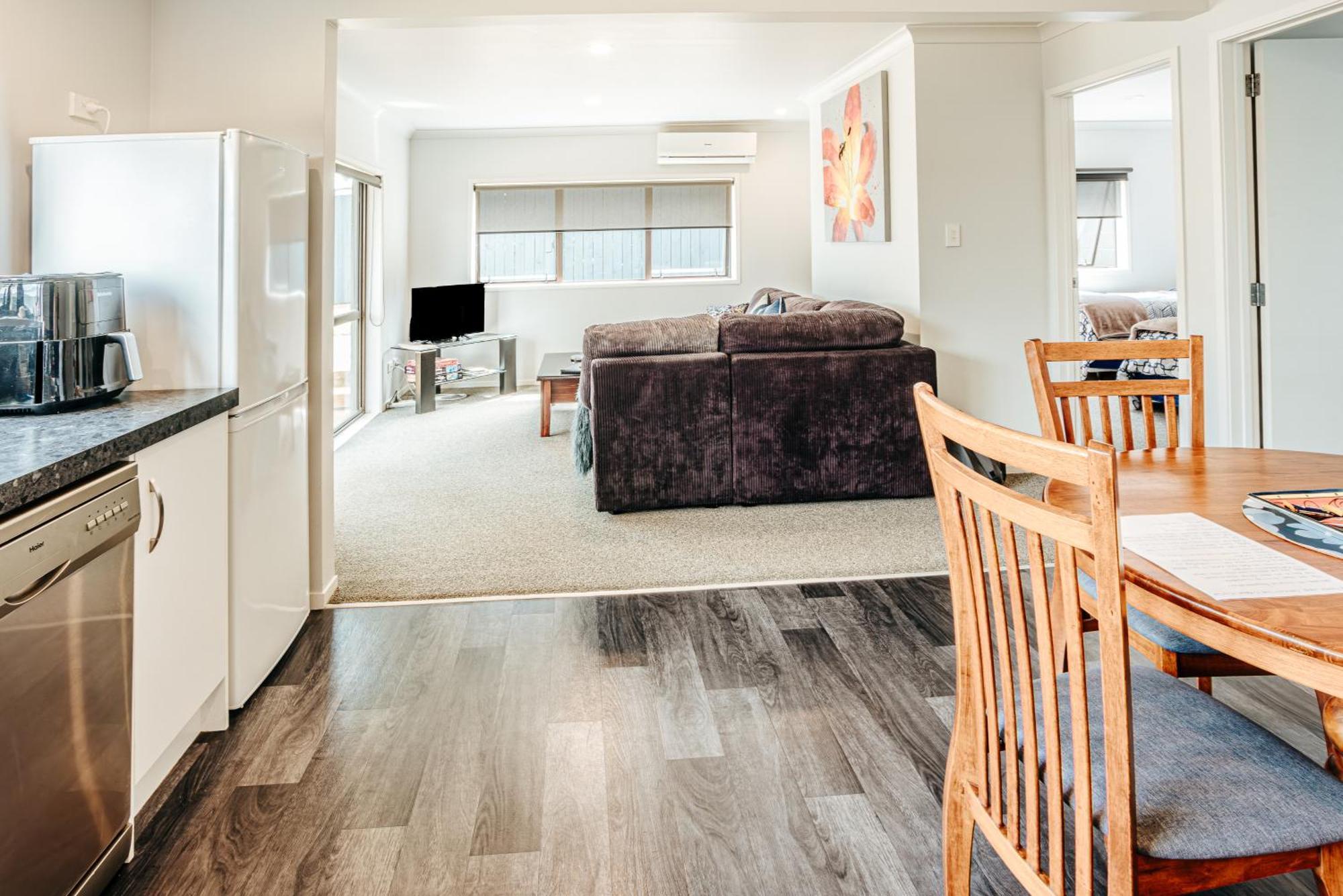 Sunrise Accommodation Whakatane Buitenkant foto